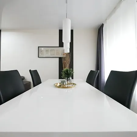 61 M2 Erdgeschosswohnung Mit Eigenem Parkplatz Vorm Haus Osnabrueck Exterior photo