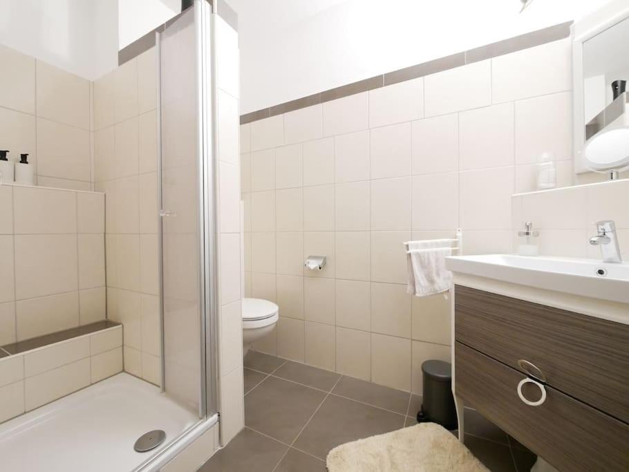 Apartment 61 M2 Erdgeschosswohnung Mit Eigenem Parkplatz Vorm Haus Osnabrück